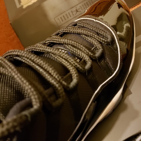 Jordan 11 Space Jam size 9.5 men’s - Picture 3 of 5